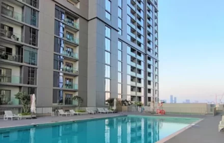 Modern 1BR with Skyline Views in Sobha Hartland